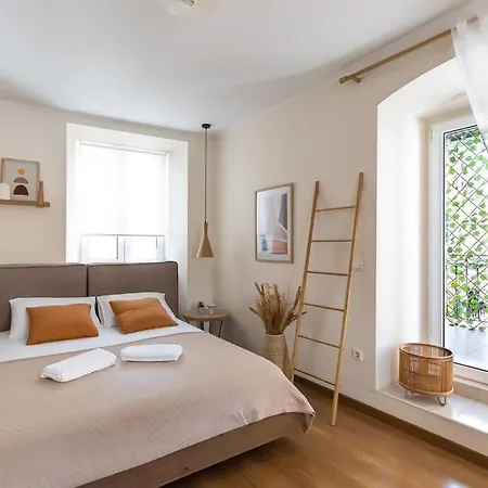 Zen Retreat In The Historic Center Of Corfu With A Huge Balcony Lägenhet *