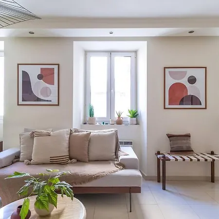 Zen Retreat In The Historic Center With A Huge Balcony Apartment